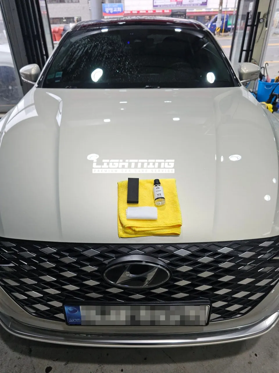 Hyundai Azeraのガラスコーティング事例|費用目安・仕上がり 施工写真 3-2