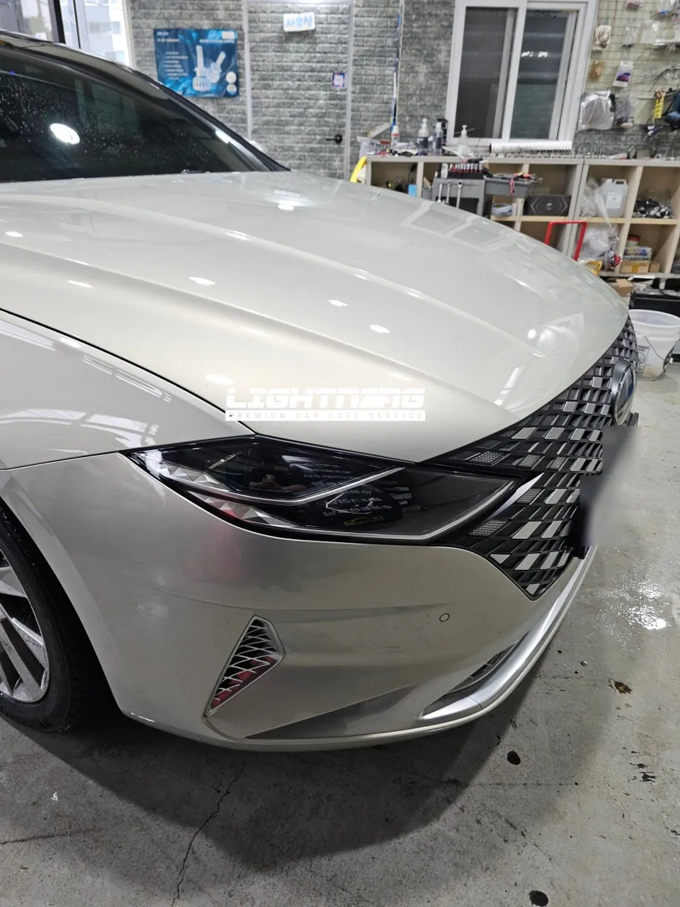 Hyundai Azeraのガラスコーティング事例|費用目安・仕上がり 施工写真 3-3