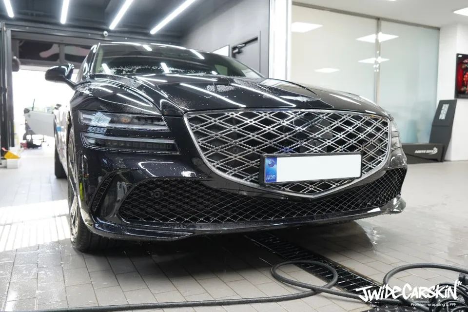 Genesis G80 PPF再施工事例｜費用目安と仕上がり 施工写真 1-2