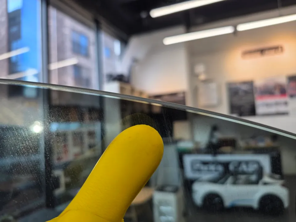 Kia K8 カーフィルム施工事例｜断熱・スモークフィルム 施工写真 2-2