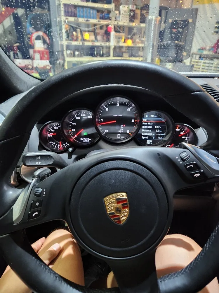 Porsche Cayenne oem options - Porsche Cayenne OEM Options Review — Factory Upgrade Cost photo 3