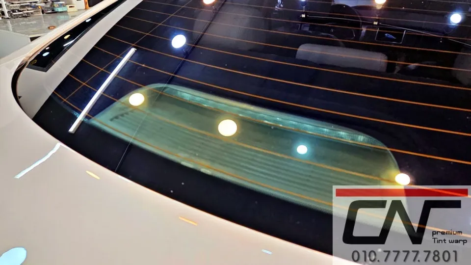 Jaguar XFのカーフィルム施工事例|費用目安・仕上がり 施工写真 1-2