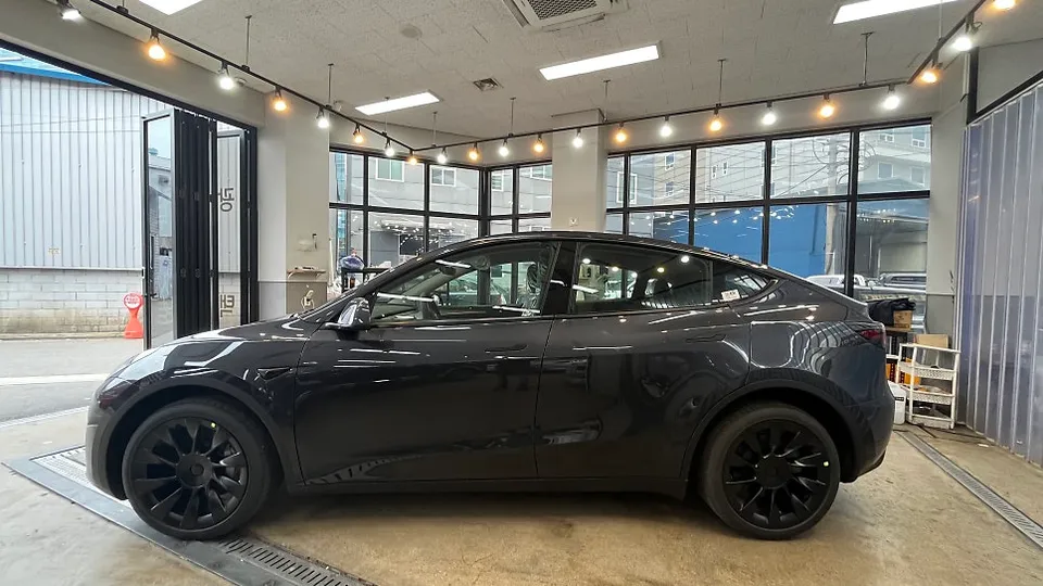Tesla Model Y new car package - Tesla Model Y New Car Package Review: Cost & Results photo 3