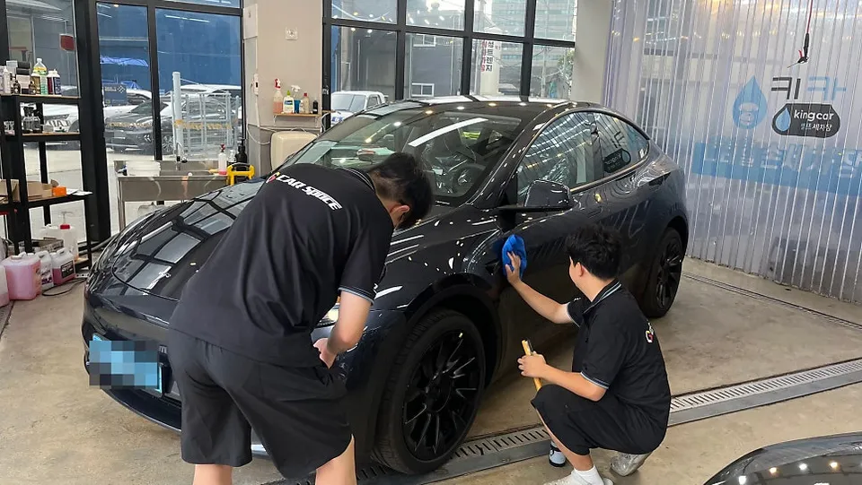 Tesla Model Y new car package - Tesla Model Y New Car Package Review: Cost & Results photo 5
