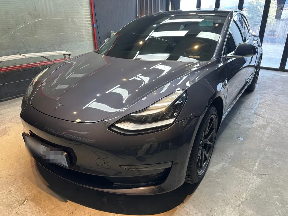 Tesla Model 3のガラスコーティング事例：韓国での施工と仕上がり 写真