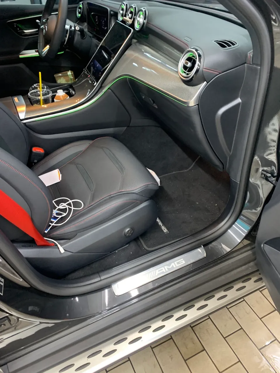 Mercedes-Benz GLCのガラスコーティング事例|韓国での施工参考 施工写真 1-3