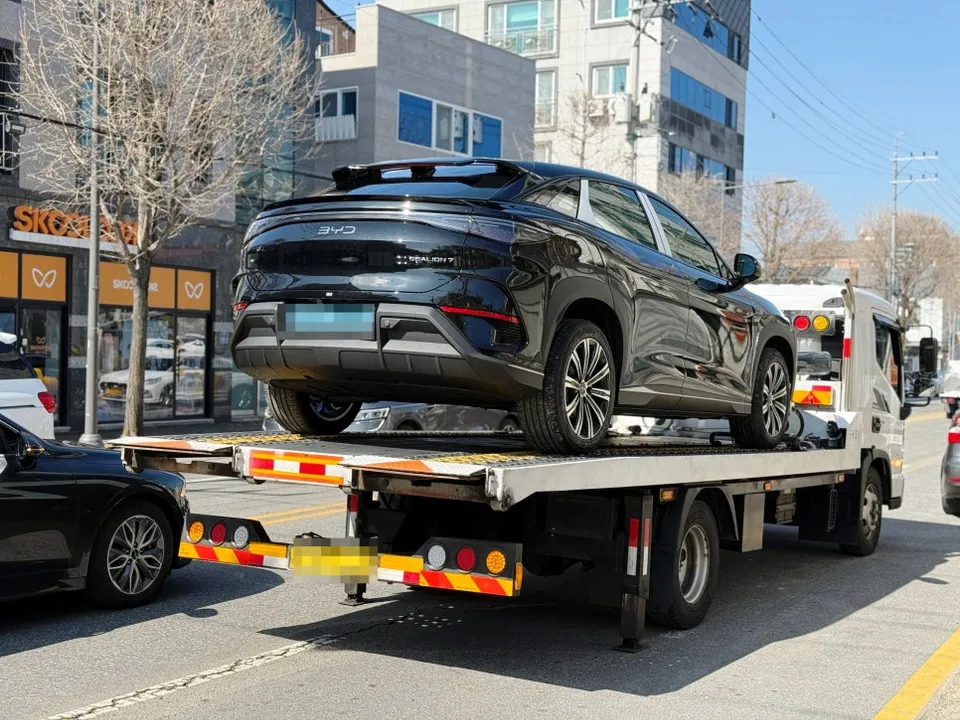 BYD Sealion 7 vinyl wrap installation result