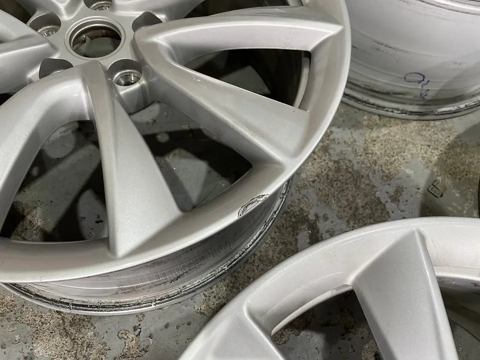 Tesla Model 3 wheel repair - Tesla Model 3 Matte Black Wheel Repair Review photo 5