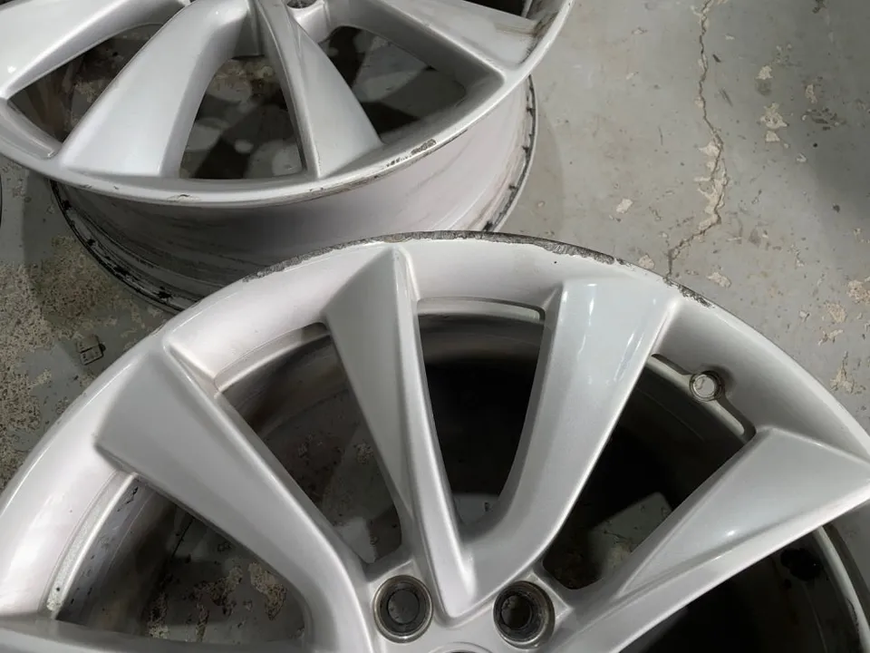 Tesla Model 3 wheel repair - Tesla Model 3 Matte Black Wheel Repair Review photo 6