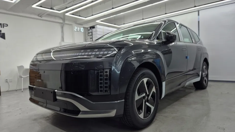 Hyundai IONIQのPPF施工事例 施工写真 3