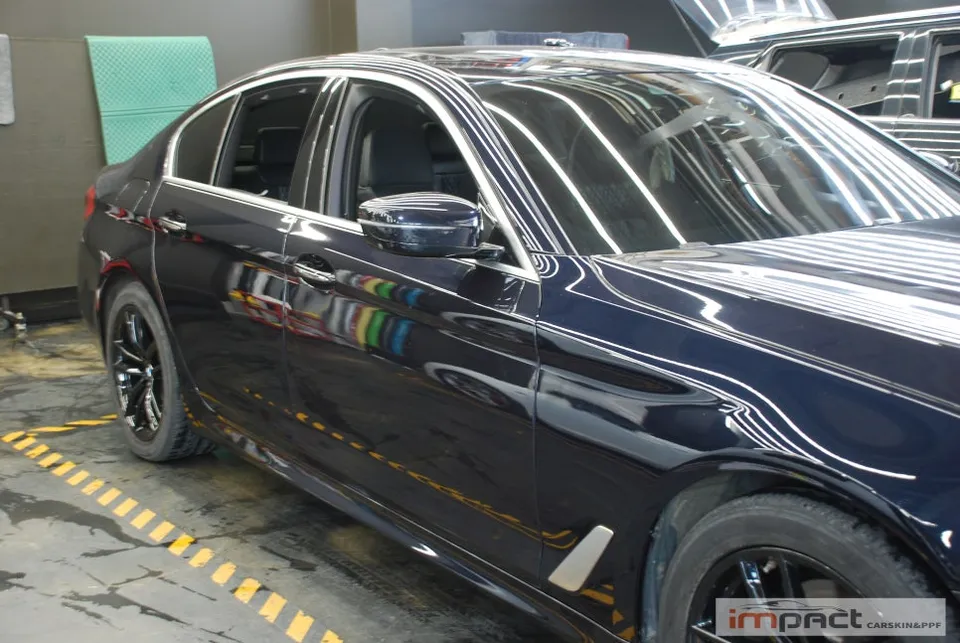 BMW 5 Series vinyl wrap - BMW 5 Series Vinyl Wrap Review: Blackout Trim Upgrade photo 5