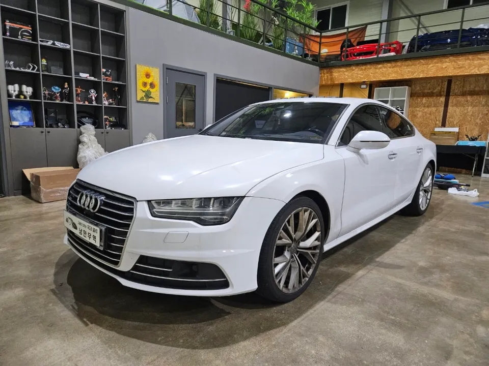 Audi A7 vinyl wrap - Audi A7 Vinyl Wrap Review: RS7 Style Conversion & Cost photo 2