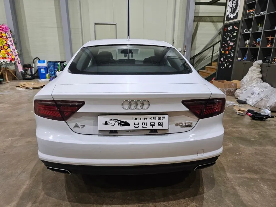Audi A7 vinyl wrap - Audi A7 Vinyl Wrap Review: RS7 Style Conversion & Cost photo 3