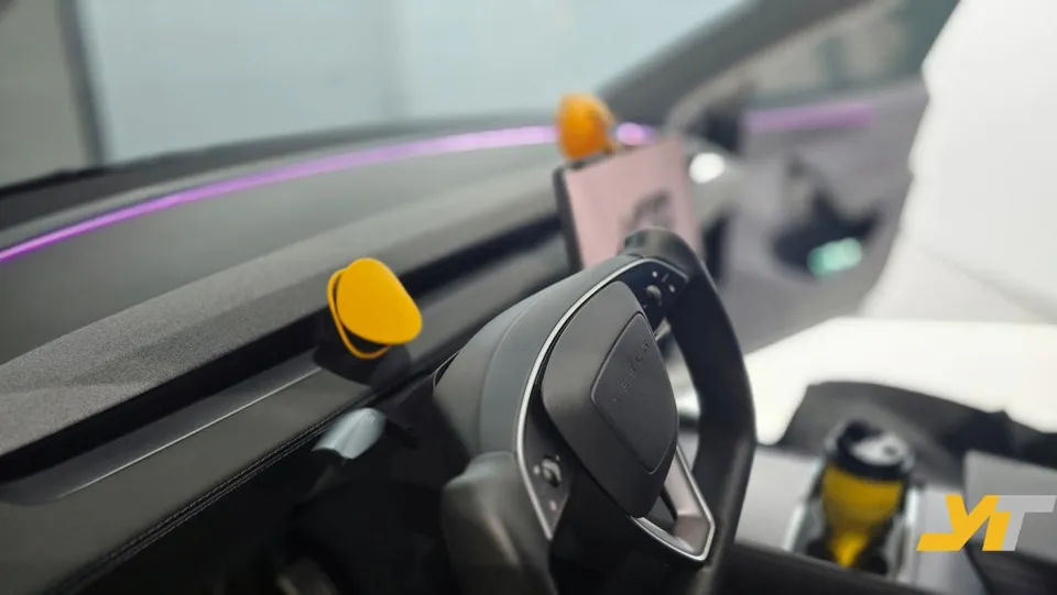 Tesla Model Y Ambient Lighting Review: Dynamic Interior Upgrade photo 2