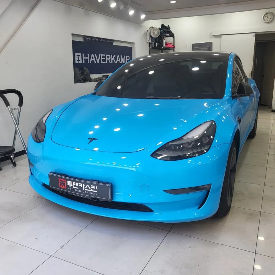 Tesla Model 3のカーラッピング事例|費用目安・仕上がり 施工写真 2-1