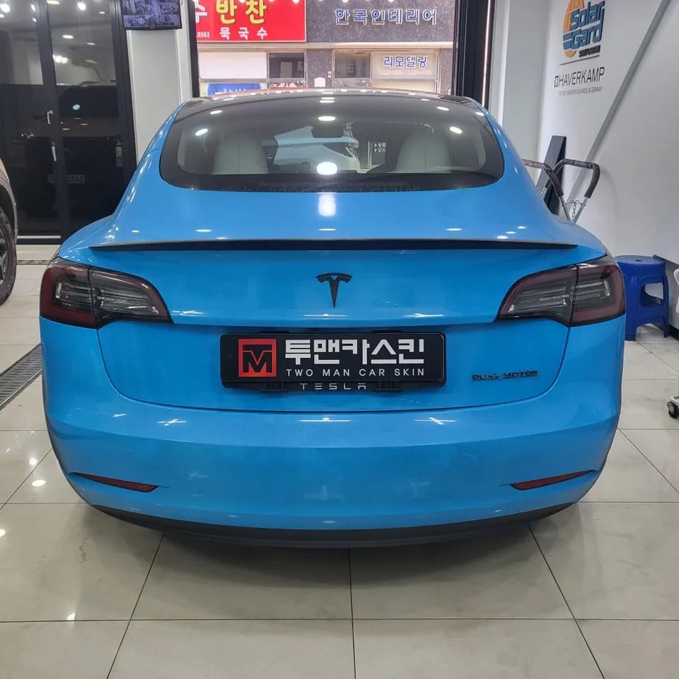 Tesla Model 3のカーラッピング事例|費用目安・仕上がり 施工写真 3-1