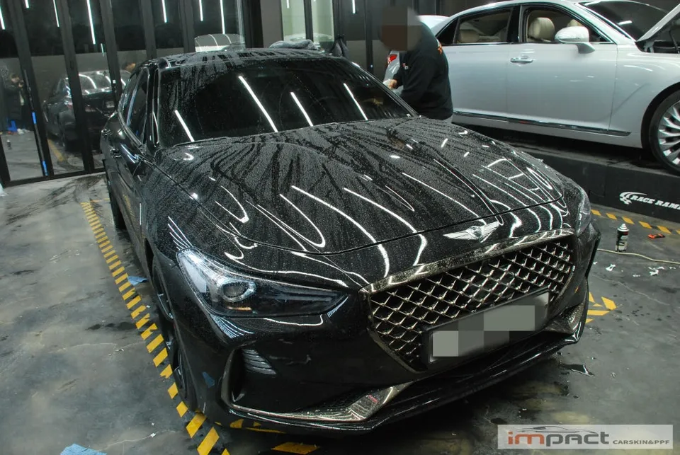 Genesis G70のカーラッピング事例 施工写真 3-1