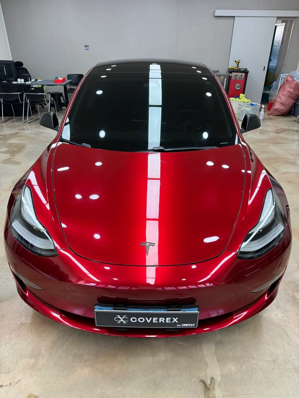Tesla Model 3のカーラッピング事例 施工写真 2