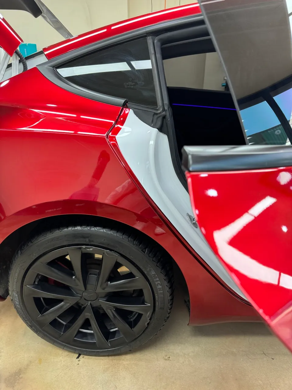 Tesla Model 3 vinyl wrap - Tesla Model 3 Vinyl Wrap Review: Stunning Nightfire Red Finish photo 7