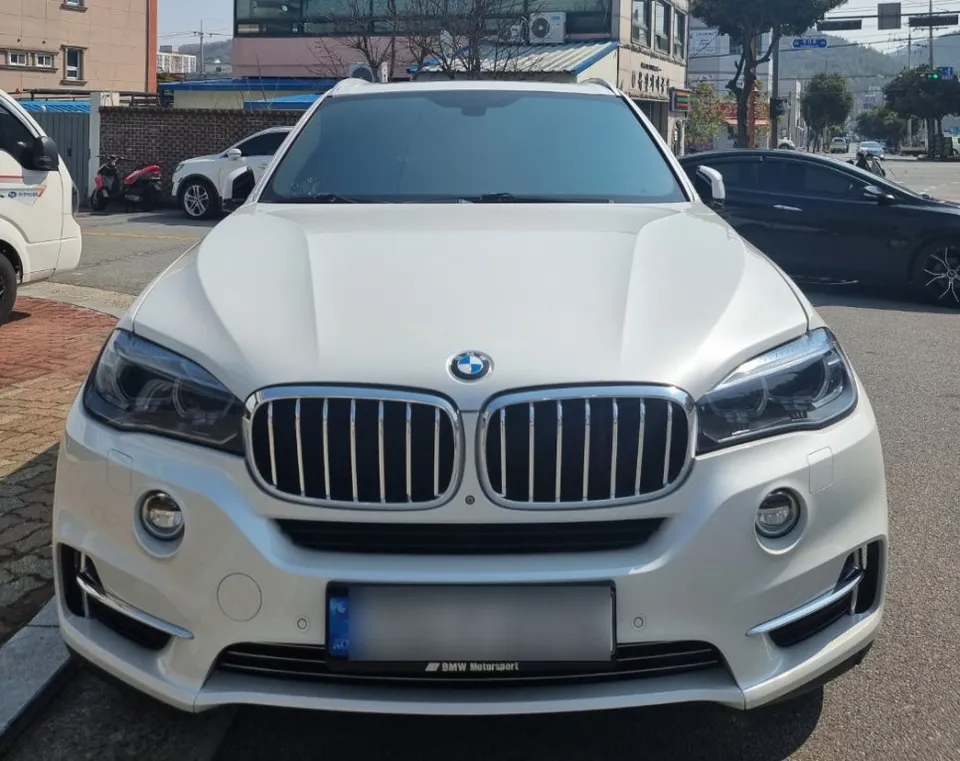 BMW X5 F15のAndroid Auto・CarPlay取付事例 写真