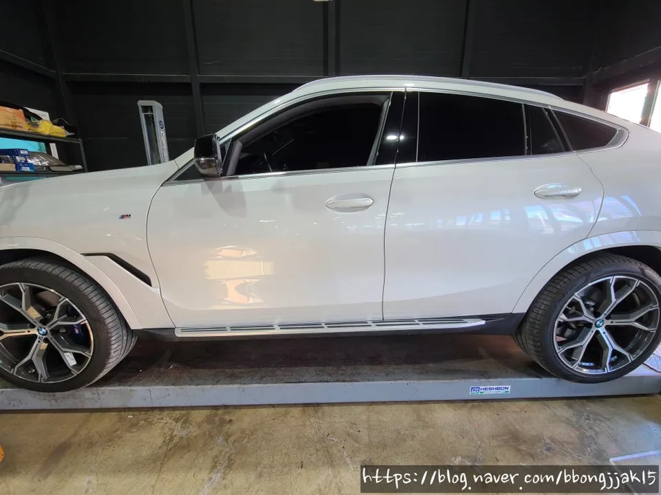 BMW X6 body kit - BMW X6 Body Kit Installation Review: Cost & Results photo 3