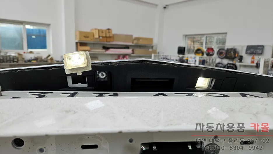 Mercedes-Benz E-Class W212 Lighting Upgrade Review photo 2