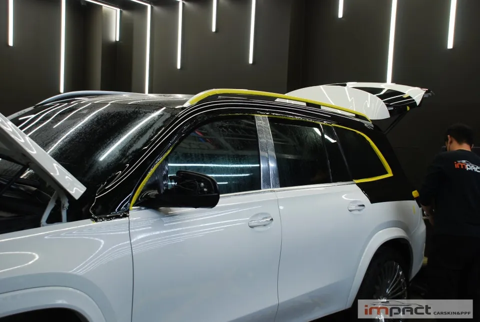 Mercedes-Benz MaybachのPPF施工事例|費用目安・仕上がり 施工写真 2-3