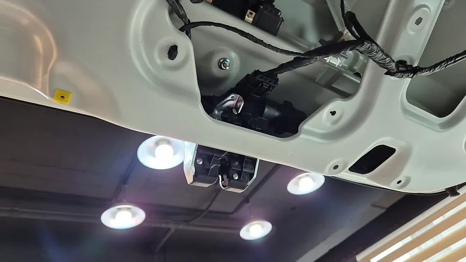 Kia Sportage NQ5 oem options - Kia Sportage NQ5 Oem Options Installation Review — Cost photo 4