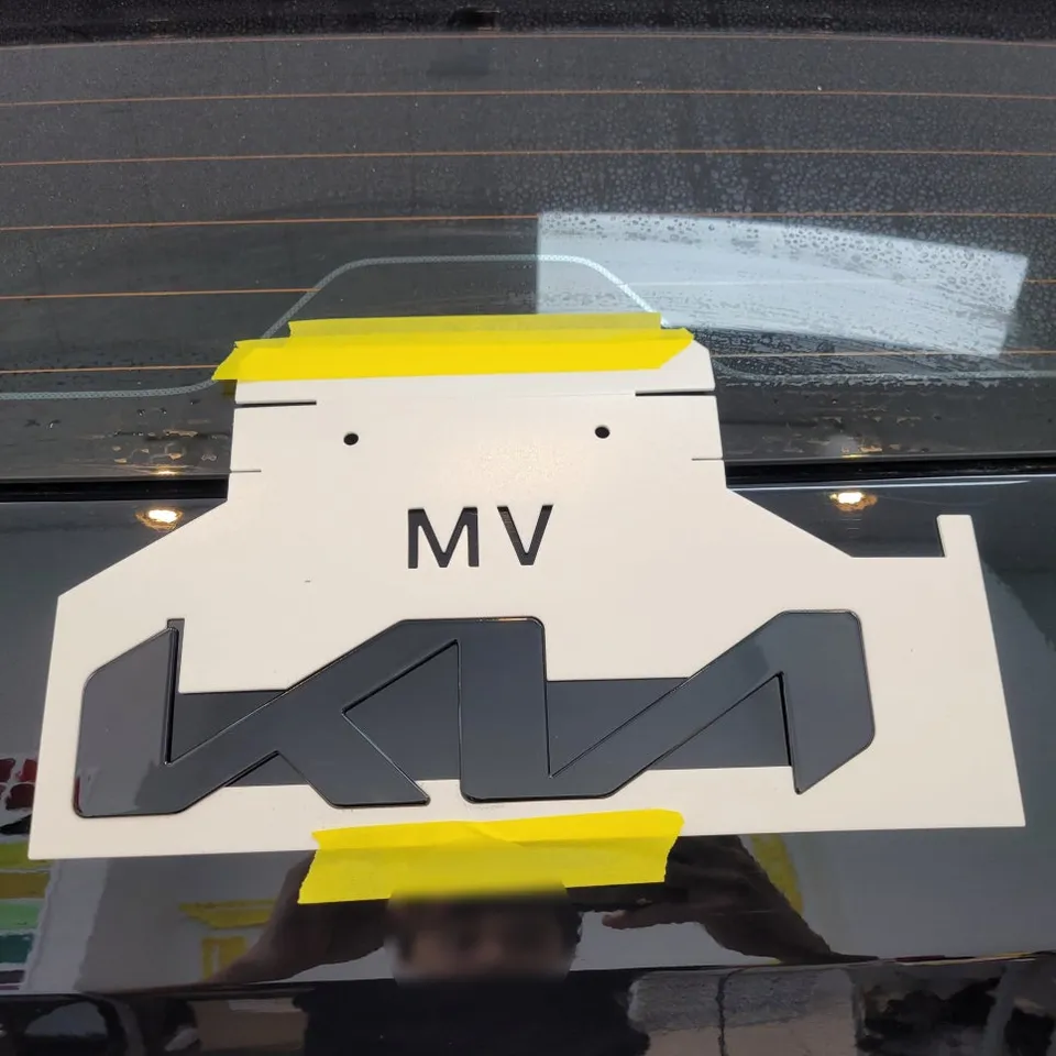 Kia EV9 vinyl wrap - Kia EV9 Vinyl Wrap: Chrome Delete Customization Review photo 4