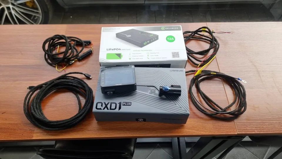 Ferrari Roma dash cam - Ferrari Roma Dash Cam Installation Review photo 3