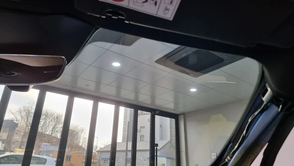 Ferrari Roma dash cam - Ferrari Roma Dash Cam Installation Review photo 4