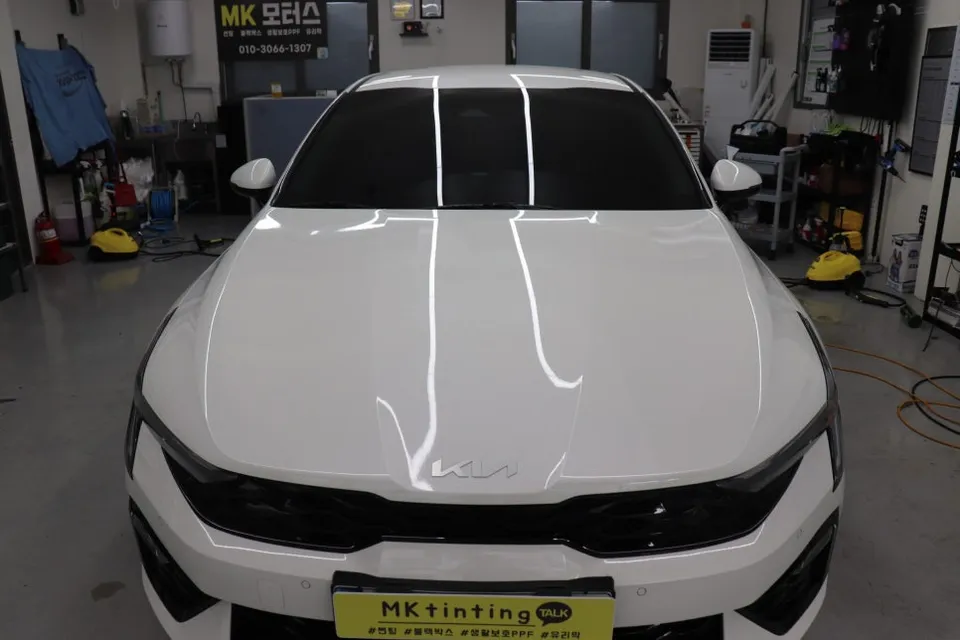 Kia K5 カーフィルム施工事例｜費用目安・仕上がり 施工写真 3-1