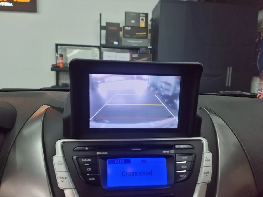 Hyundai Elantra MDのドライブレコーダー取付事例 施工写真 1-2