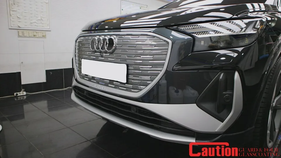 Audi Q4 e-tron vinyl wrap - Audi Q4 e-tron Vinyl Wrap Review: Cost & Results photo 4