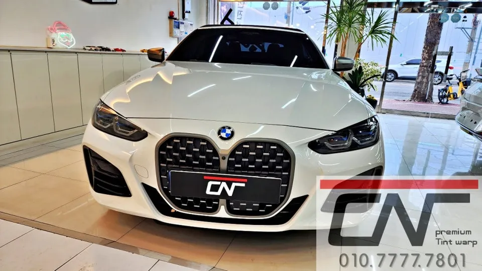 BMW 4 Series Convertibleのドラレコ取付事例｜費用目安・仕上がり 写真
