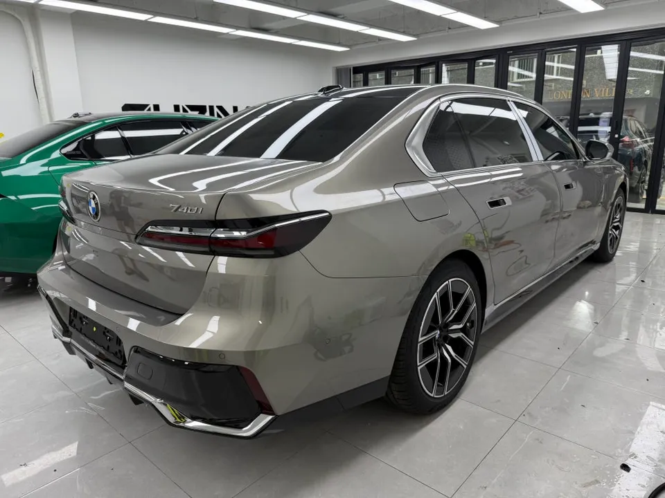 BMW 7 SeriesのデュオトーンPPF施工事例|韓国実例 施工写真 1-2