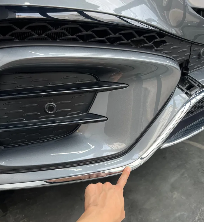 Mercedes-Benz GLSのカーラッピング事例|費用目安・仕上がり 施工写真 2-2