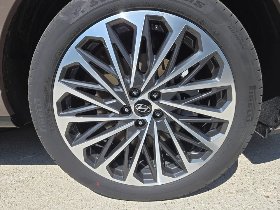 Hyundai Palisade Wheel Repair Review — Black Gloss Finish photo 3