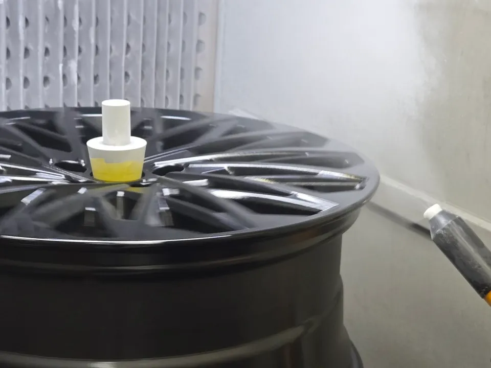 Hyundai Palisade wheel repair - Hyundai Palisade Wheel Repair Review — Black Gloss Finish photo 4