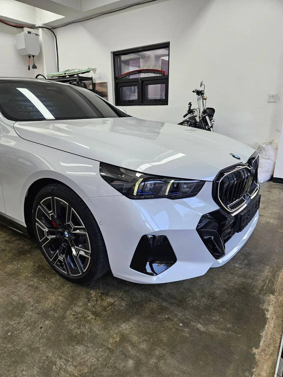 BMW 530i PPF Interior Review: Preserving New Car Luxury photo 2