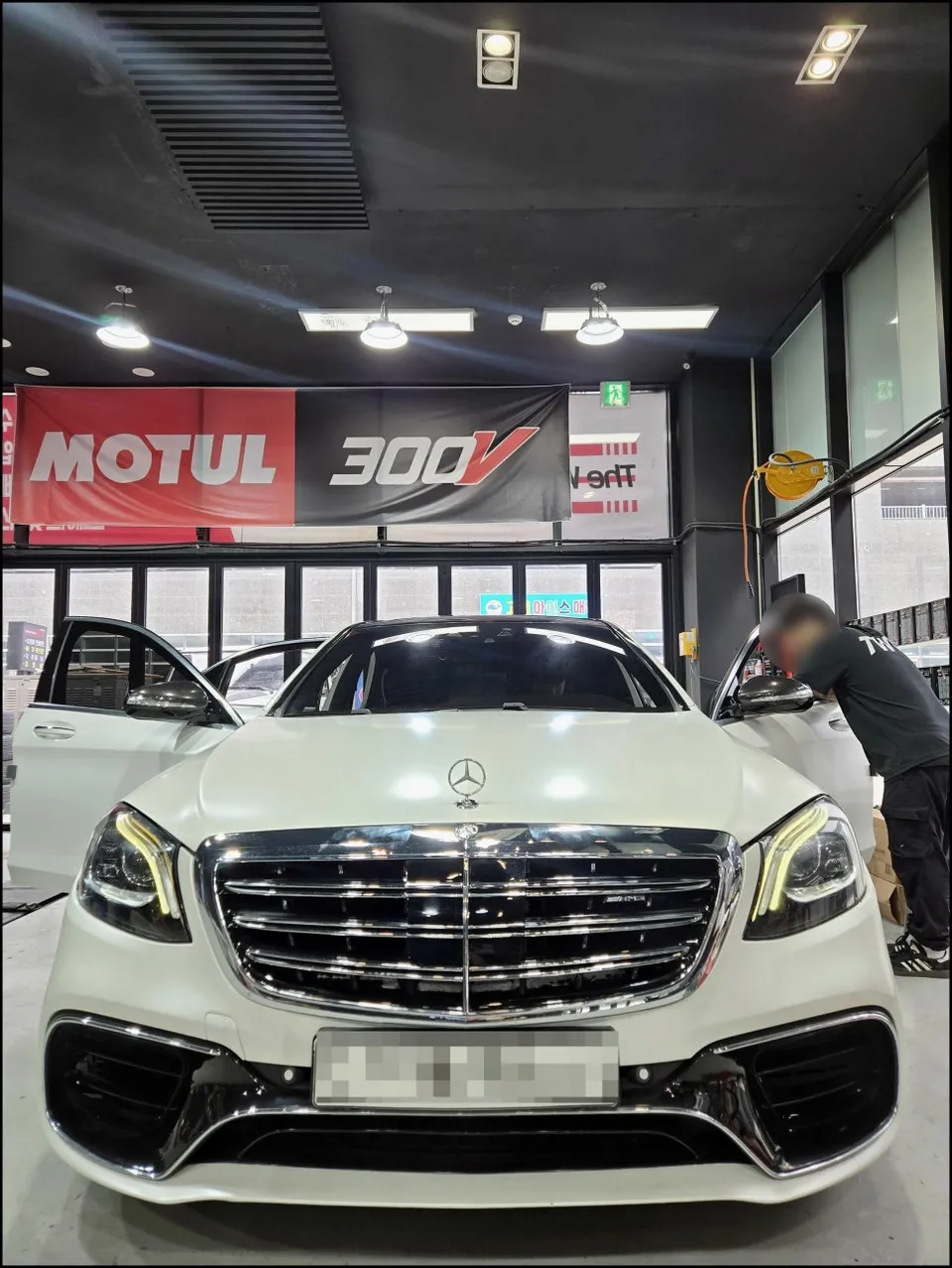 Mercedes-Benz Ambient Lighting Upgrade Review
