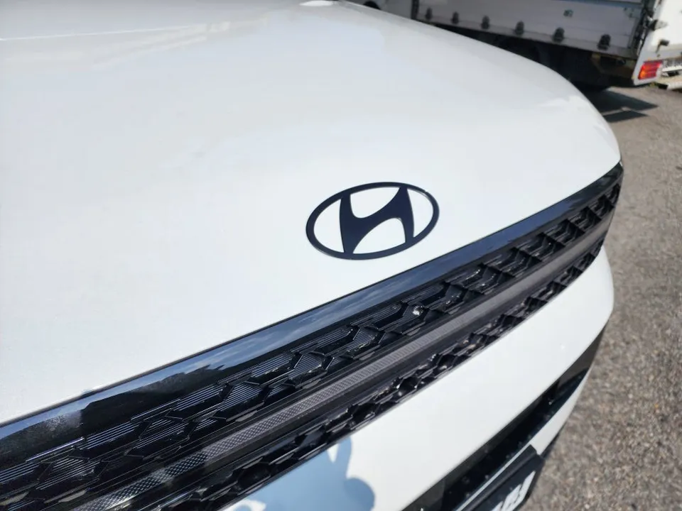 Hyundai Santa Fe MX5 Body Kit Installation Review photo 2