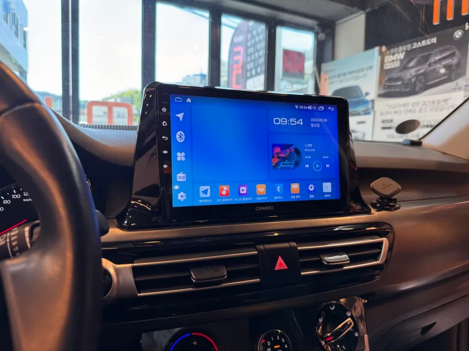 KiaのAndroid Auto・CarPlay取付事例 施工写真 3-1