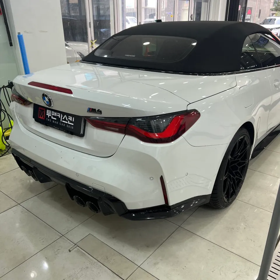 BMW M4 G82のカーラッピング事例|サテンブラックの高級感 施工写真 1-3