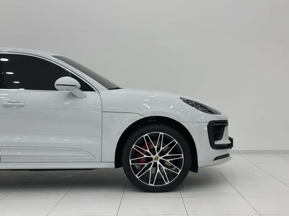 Porsche Macan PPF施工事例｜費用目安と仕上がり 施工写真 1-1