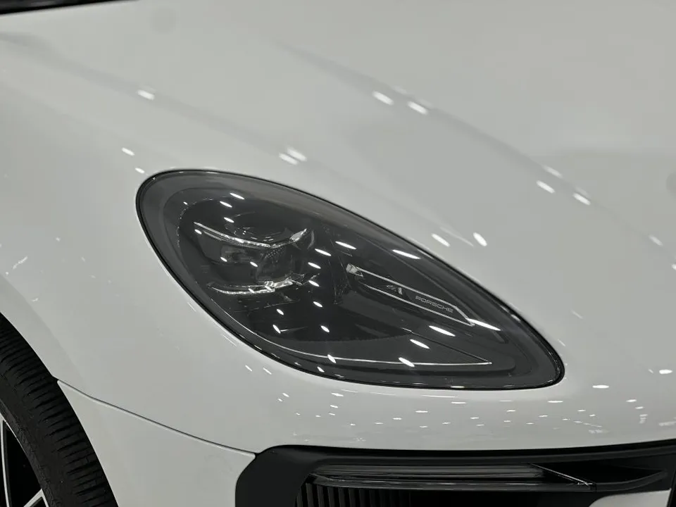 Porsche Macan PPF施工事例｜費用目安と仕上がり 施工写真 2-1