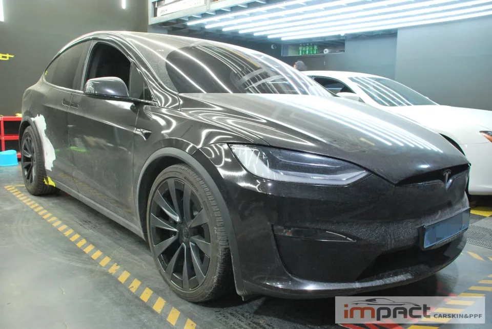 Tesla Model Xのカーラッピング事例｜費用目安・仕上がり 施工写真 1-1