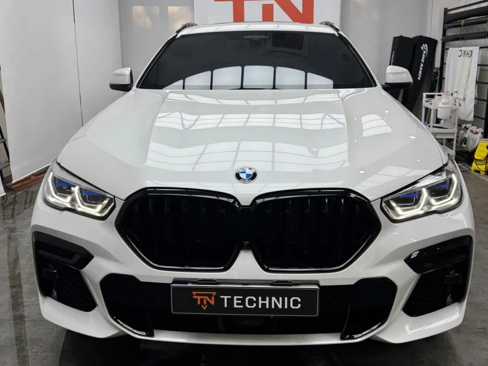 BMW X6のPPF施工事例 写真