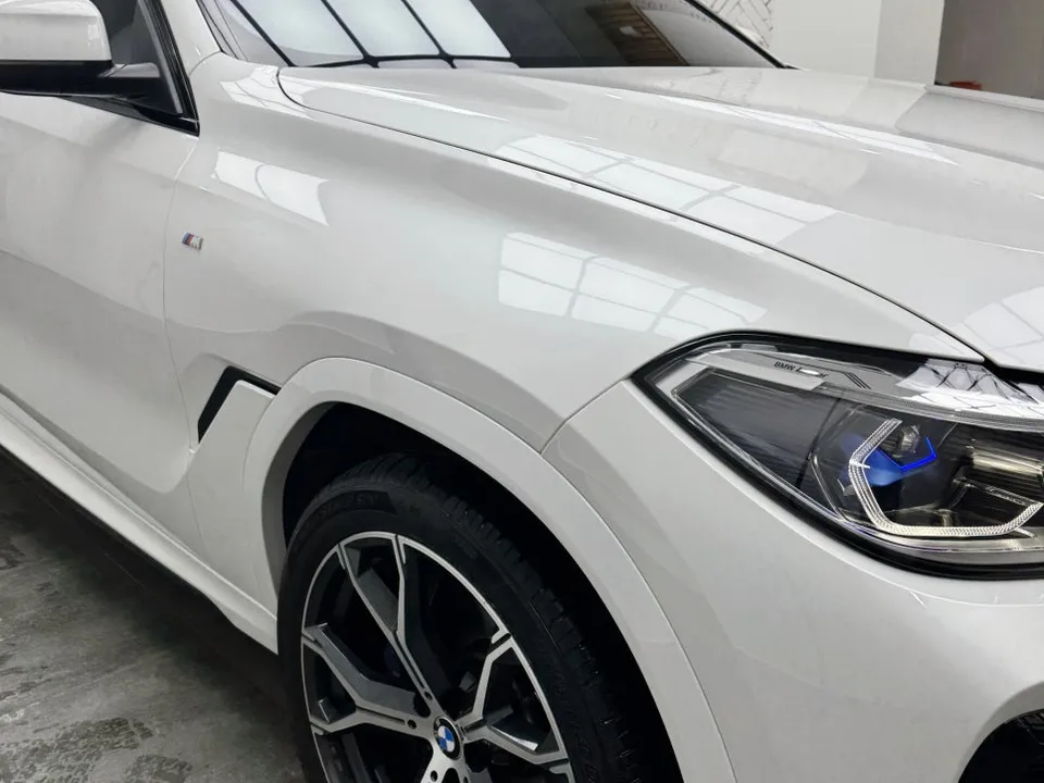 BMW X6のPPF施工事例 施工写真 2-1