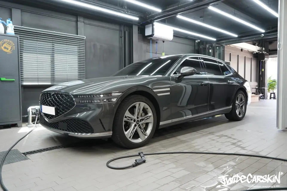 Genesis G90のPPF施工事例 施工写真 2